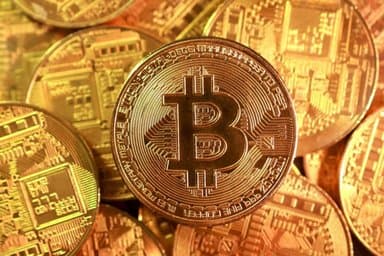 After touching $60,000... Bitcoin rebounds from a 16-month low
