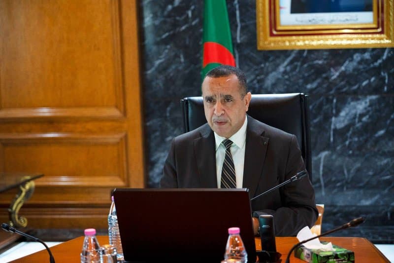 Ajal chairs a meeting to study files related to the activity and management of the sector's interests