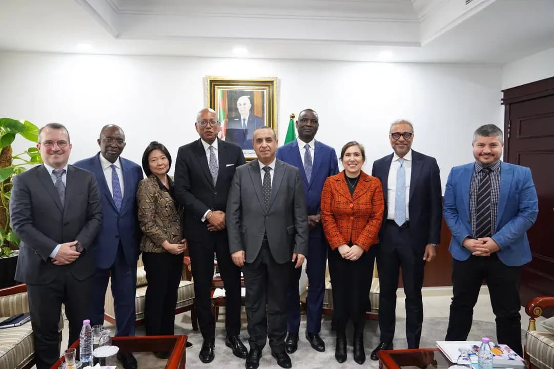 Ajal receives a delegation from the International Finance Corporation