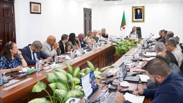 Ajjal chairs a meeting to follow up on partnership and cooperation files with 3 countries