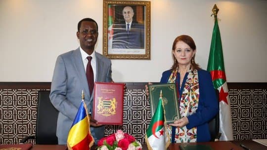 Algeria and Chad Sign Two Agreements to Strengthen Partnership in Tourism and Traditional Industry