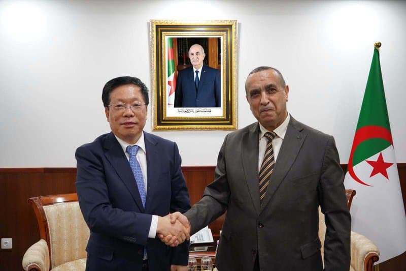 Algeria and China Agree to Enhance Cooperation in Energy and Renewable Energies