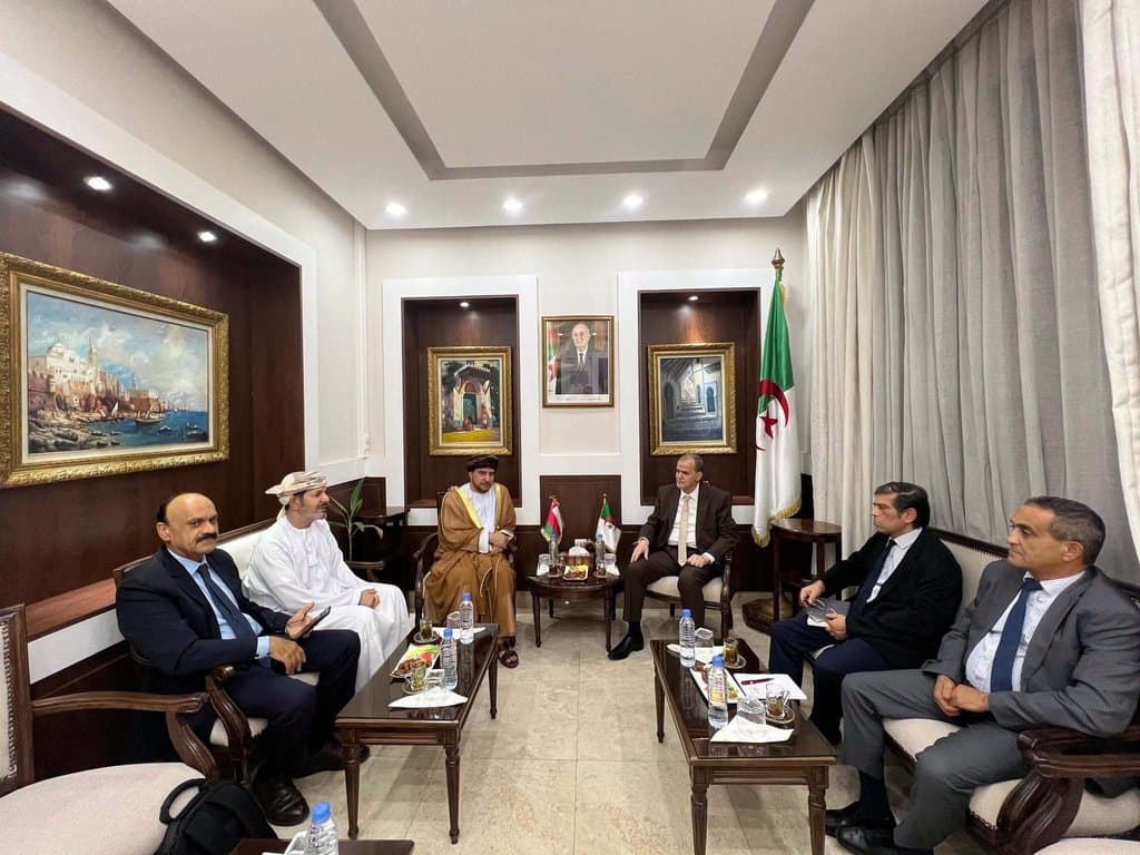 Algeria and Oman Discuss Developing Cooperation in Trade
