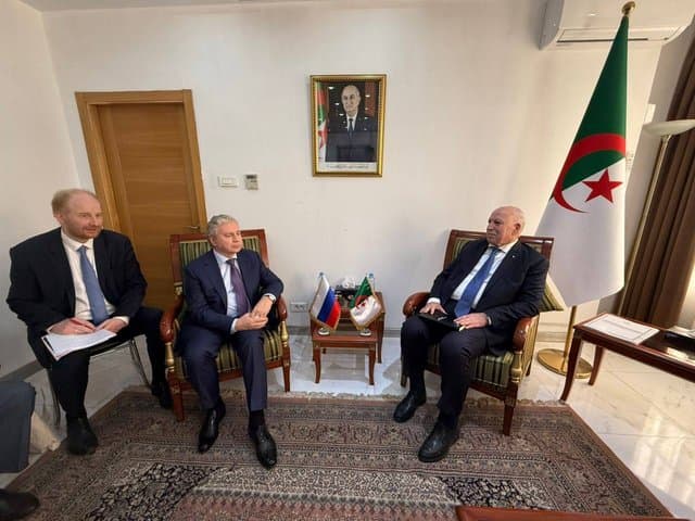 Algeria and Russia Discuss Deepening Cooperation in Industry