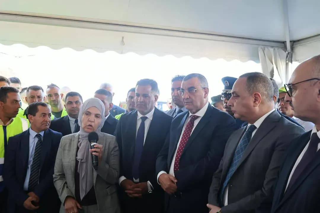 Algeria puts into service 56 road projects and launches 39 others across 24 provinces