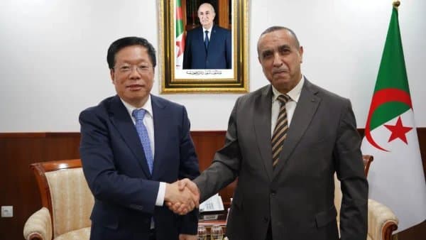 Algerian-Chinese Agreement to Expand Cooperation in Renewable Energies