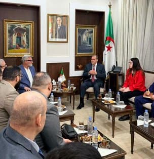 Algerian Minister of Foreign Trade Receives Delegation from American Global Company 'Skechers'