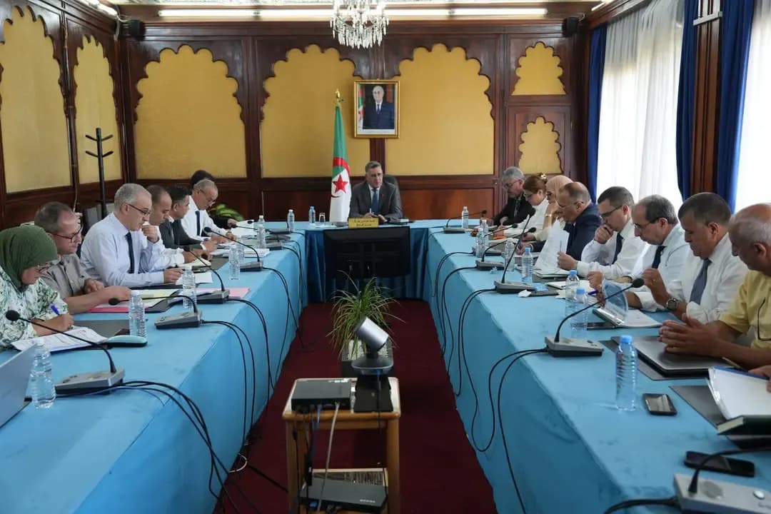 Allocation of 23 billion dinars for an emergency program to enhance water service across the country