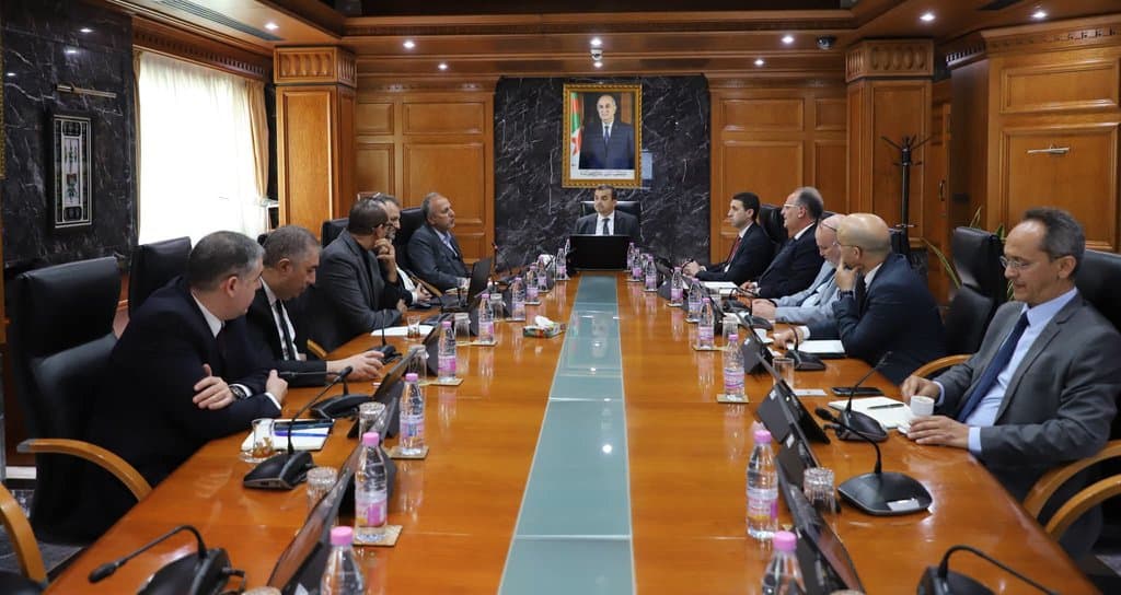 An Iranian leading industries company interested in developing partnerships with SONATRACH - Iqtissad Al Balad