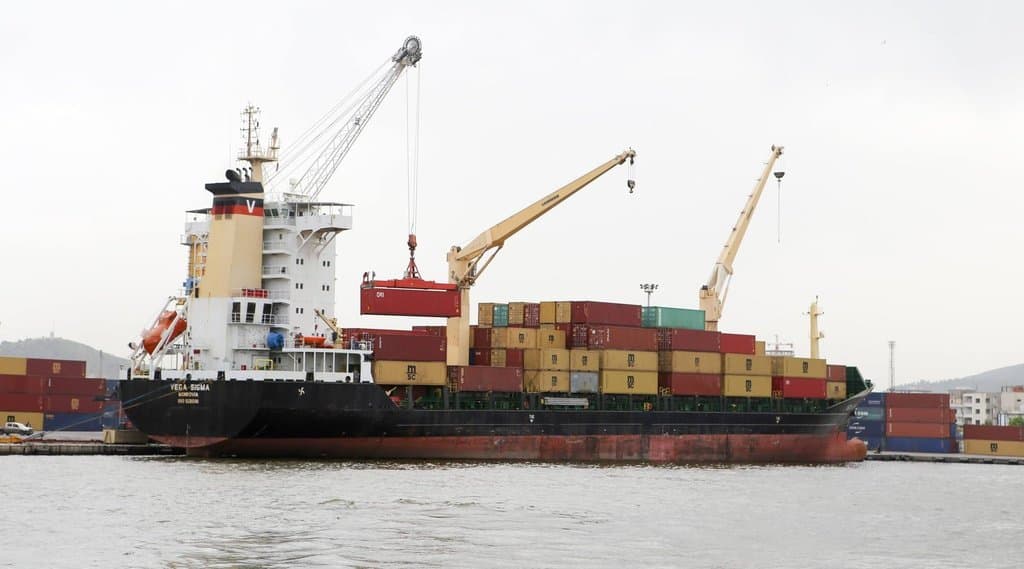 Annaba Port Issues Important Announcement for Economic Operators