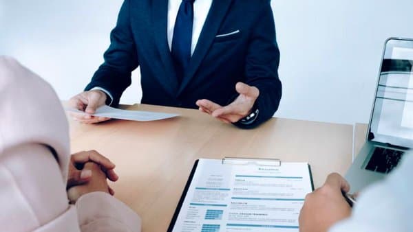 Between social reforms and digital boldness: The major turning point in the job market