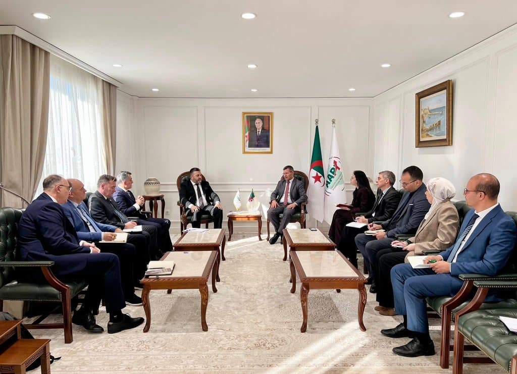 Businessmen from Bosnia and Herzegovina in Algeria