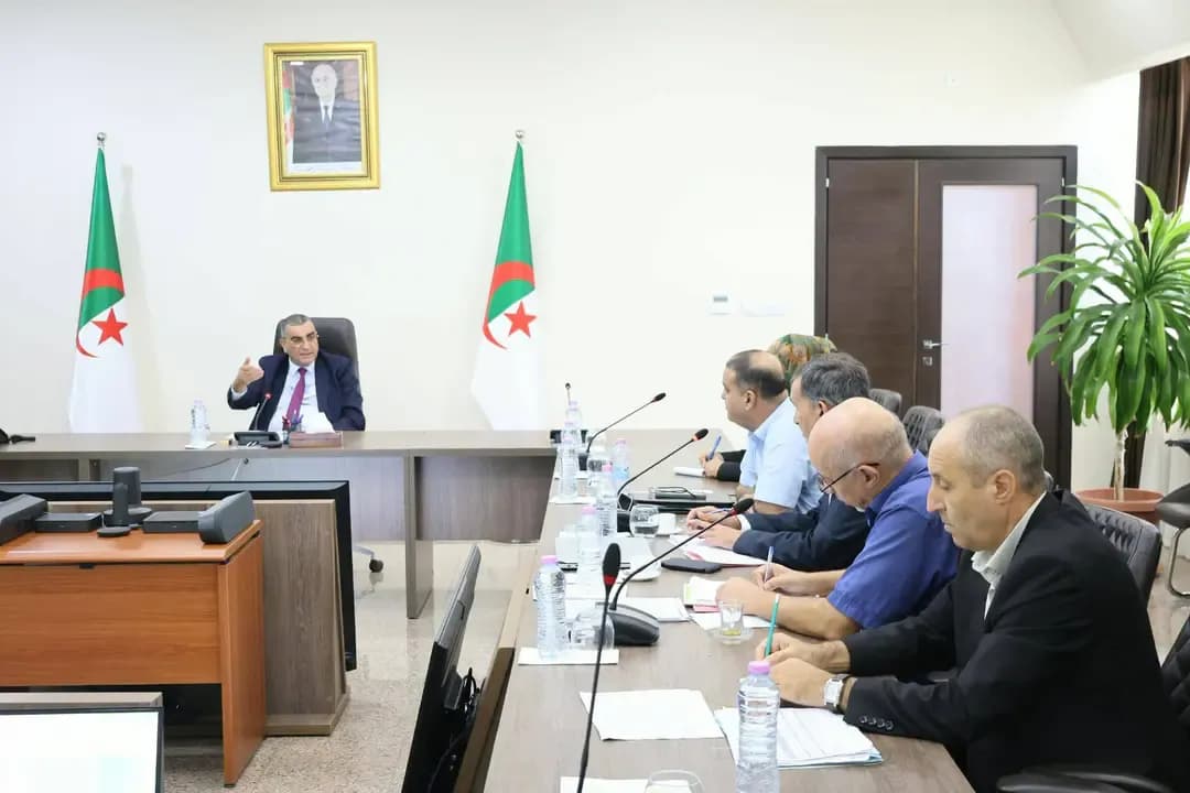 Coordinating meeting to assess the progress of highway projects and their maintenance programs