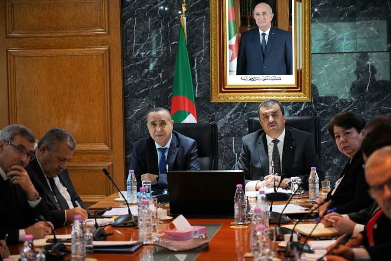 Coordination meeting to accelerate the connection of strategic projects to electrical and gas energies - Iqtissad Al Balad
