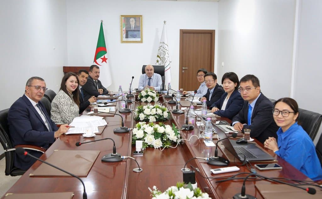 Discussion on the establishment of the first national unit for blood derivatives collection with a Chinese operator