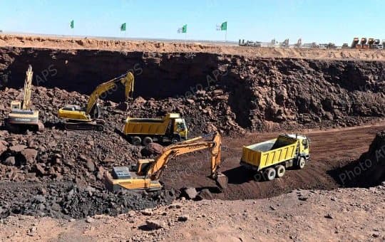 Exploitation works at the Gara Djebilet mine and the primary processing unit project in the program of Ms. Bakir's visit to Tindouf