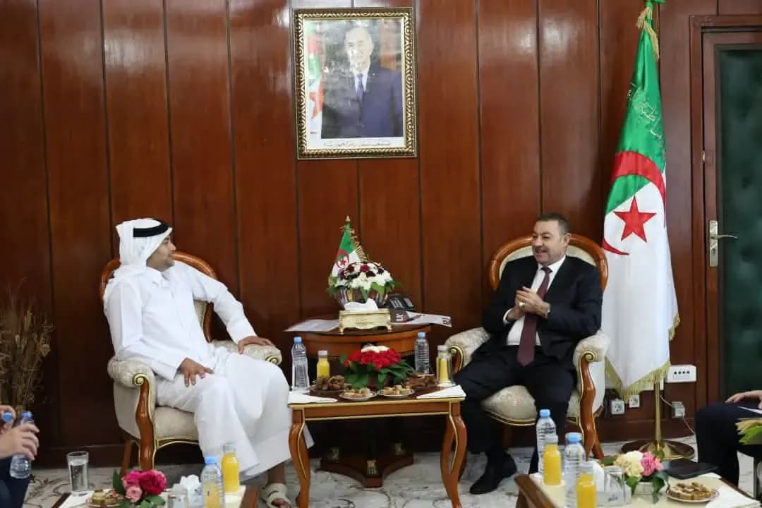 Follow-up on the progress of the 'Beladna Algeria' project and enhancing logistical support for its implementation