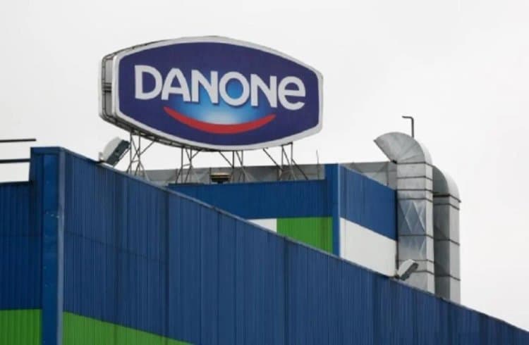 French Danone's growth declines to 2.7% due to baby milk crisis