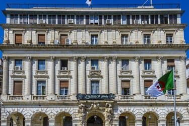 Heavy Files on the Desk of the New Governor of the Bank of Algeria