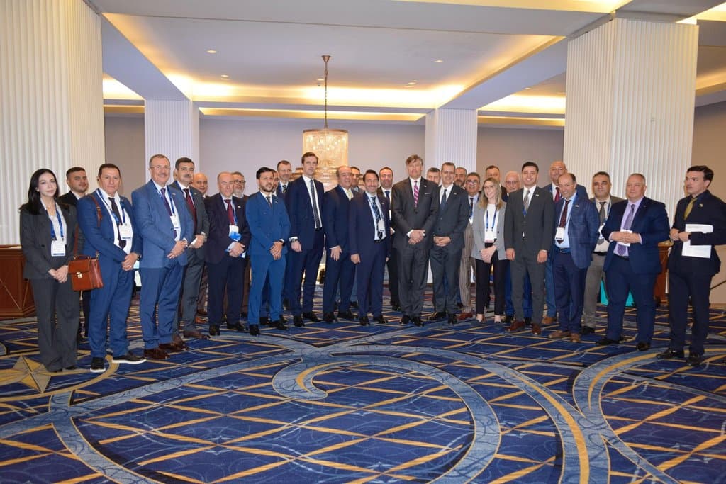 Investment Summit in the United States 'Select USA': A delegation of Algerian business leaders meets with the U.S. Deputy Secretary of State
