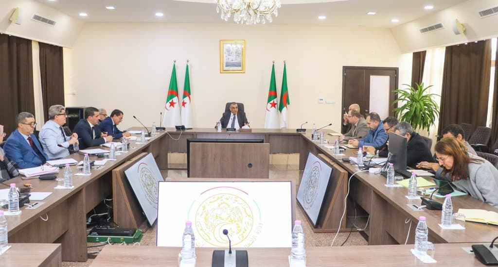 Jalawi chairs a working session dedicated to studying several priority files