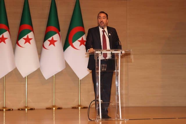 Kamal Molla Advocates for Removing Regional Mark from Economic Management