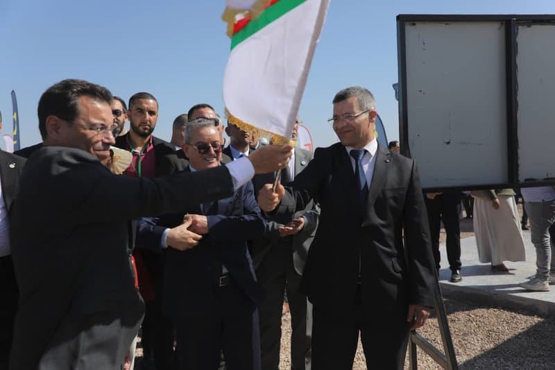 Laying the foundation stone for the construction of 7 industrial units in the industrial zones of Berja 1 and 2