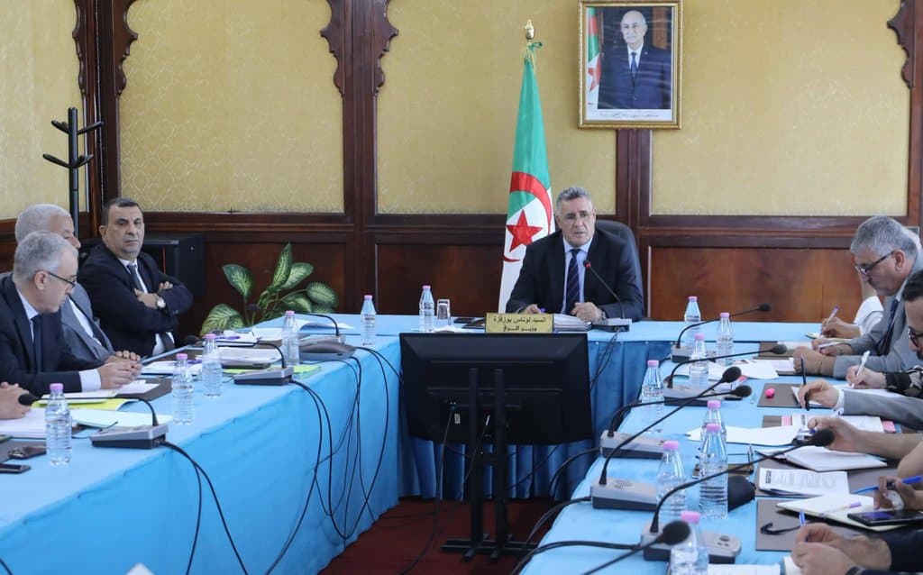 Meeting of the Minister of Water to Evaluate the Remote Connection Projects for Desalination Plants