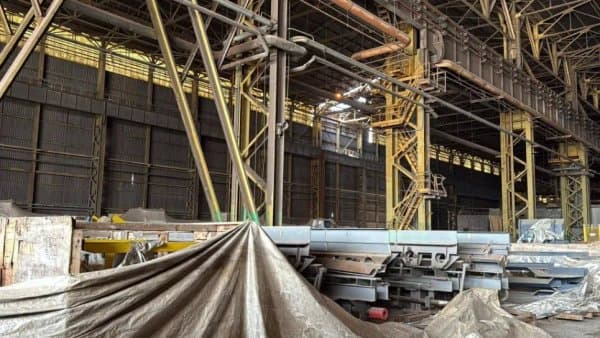 Minister of Industry Reveals the Status of the El-Hadjar Complex