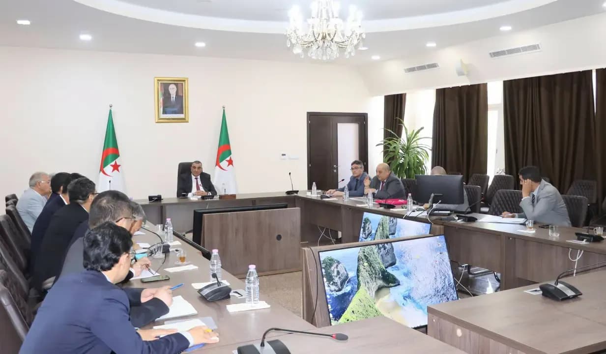 Minister of Public Works Orders Acceleration of Bouchekif-Draïa Section Completion