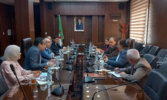 Ministries of Foreign Trade and Pharmaceutical Industry Discuss Enhancing Coordination to Develop National Production