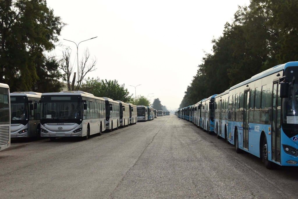 Ministry of Defense delivers 160 buses to the Urban Transport Company in 5 provinces