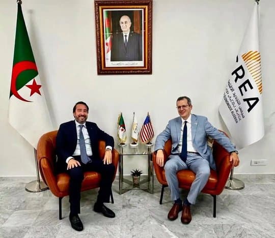 Moulay discusses strong and sustainable partnerships with the Chargé d'Affaires of the American Embassy in Algeria