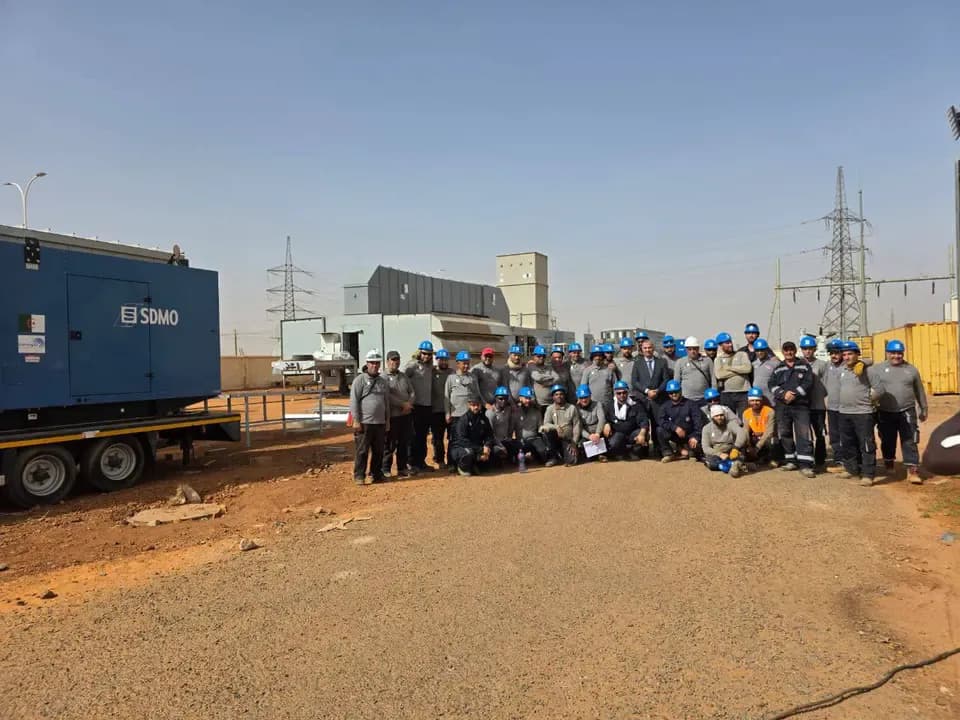 Nawassiri inspects the progress of the electric station project in Niger