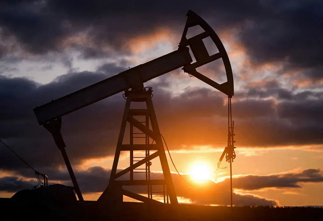 Oil: Brent crude at $104.35 per barrel