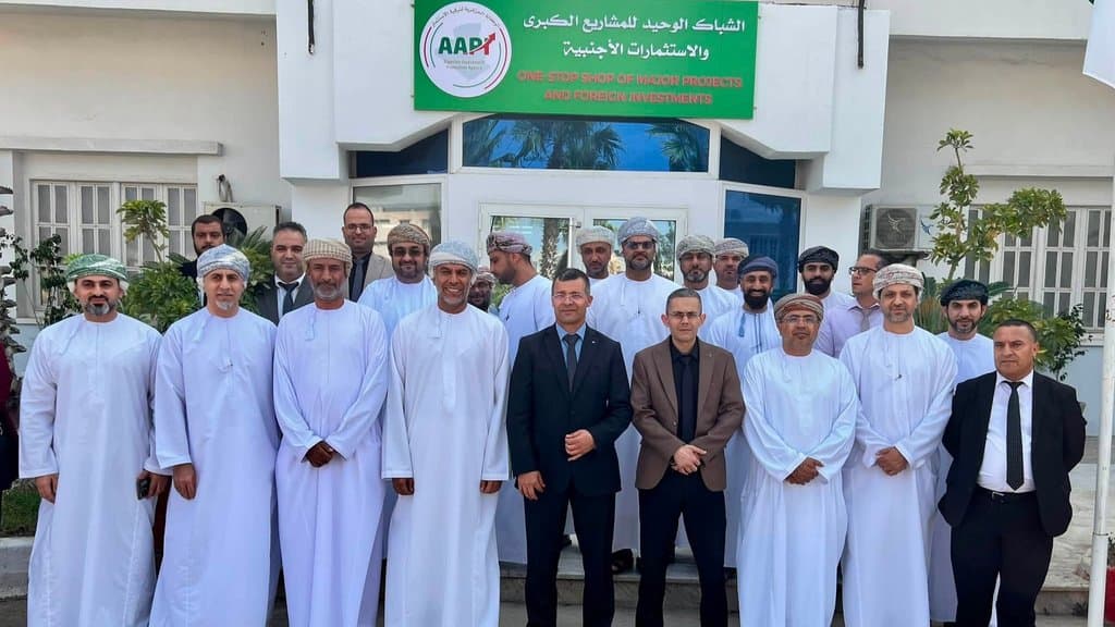 Omani Business Delegation Explores Investment Opportunities in Digitization in Algeria