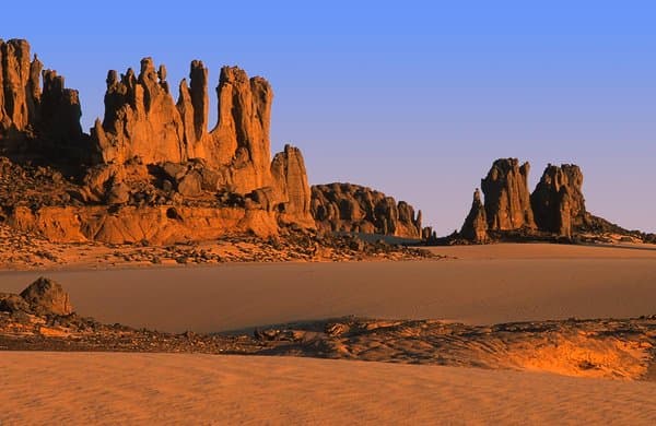 OPEC Bulletin Highlights the Tassili N'Ajjer Region in Southern Algeria