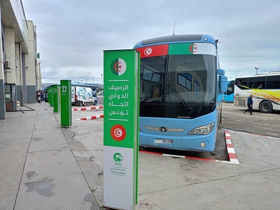 Opening of a passenger bus transport line between Algeria and Tunisia