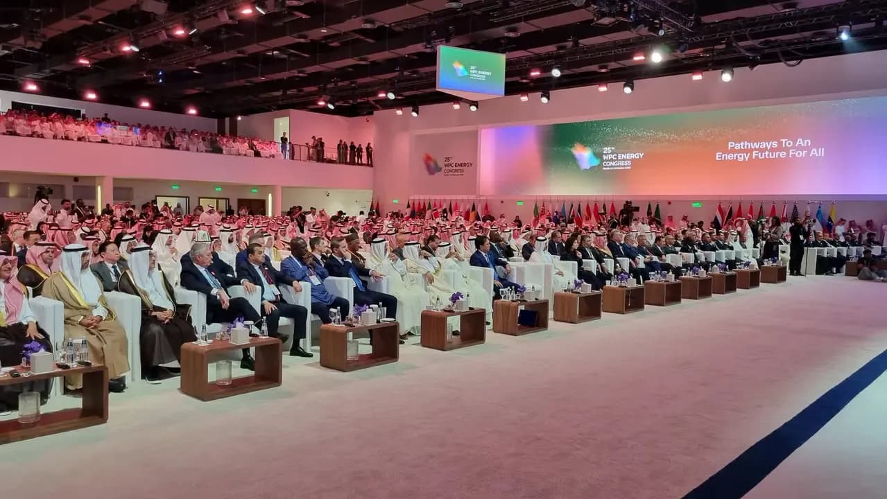 Opening of the 25th International Petroleum-Energy Conference in Saudi Arabia with Algeria's Participation