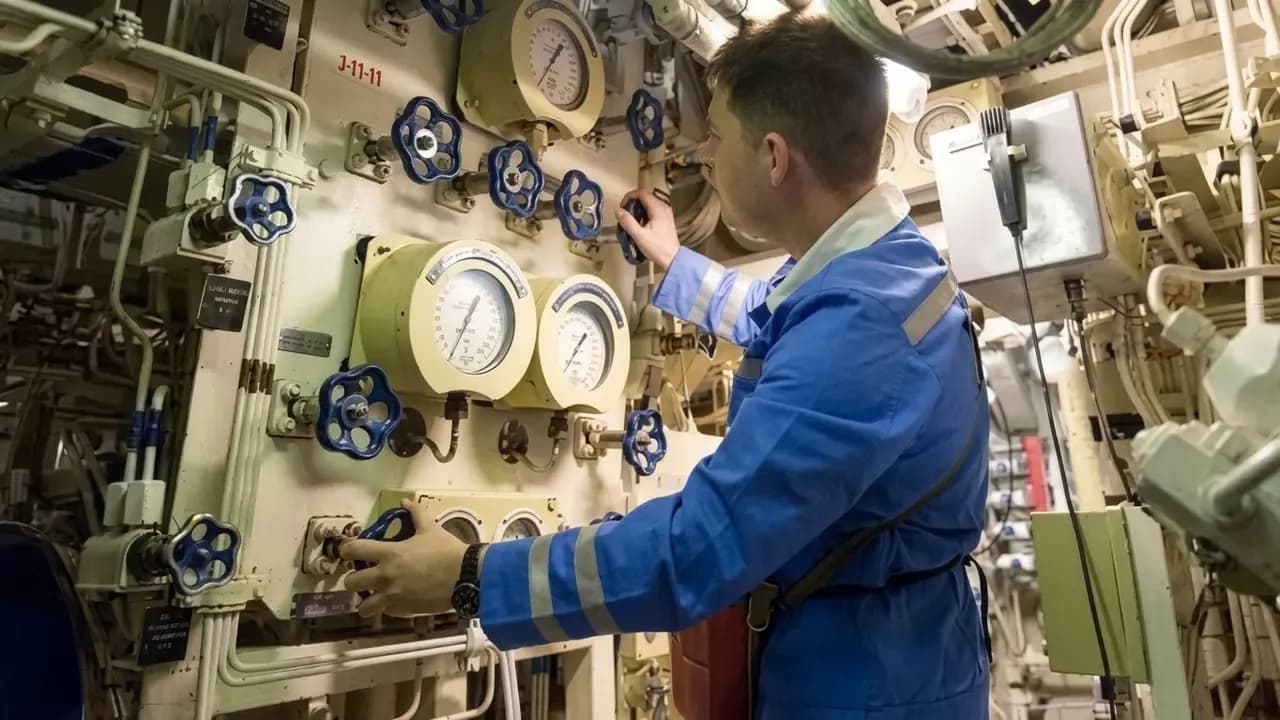 Oran Prepares to Establish a Competence Hub in Marine Mechanics