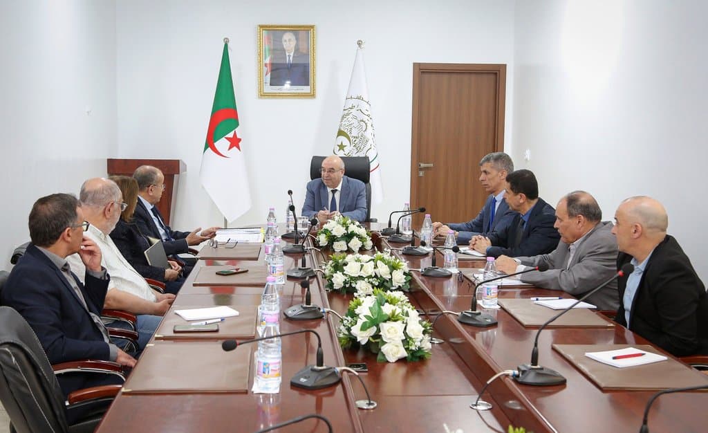 Organizing the Marketing of Medicines in Pharmacies: A Meeting Between Gouidri and the Ethics Council