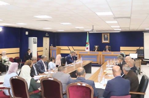 Public Works: Mr. Djaloui Meets with Sector Directors for Central Provinces