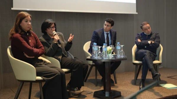 Roche organizes a media meeting on spinal muscular atrophy