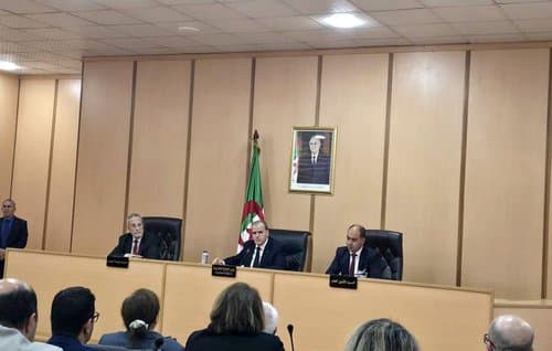 Rzig chairs a coordination meeting with banks and financial leasing companies
