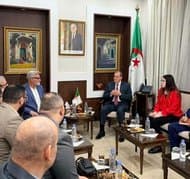 Rzig receives a delegation from the American global company 'Skechers'