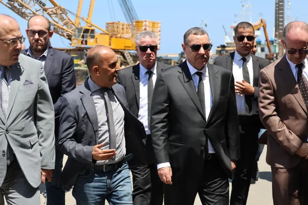 Saïd Sadioud on a surprise inspection visit to the Port of Algiers
