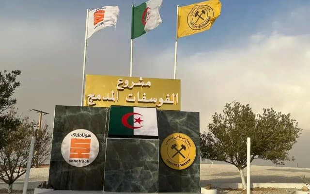 Saipem wins the FEED contract for the Bled El Hedba mega-phosphate project: An analysis of a giant's return to Algeria
