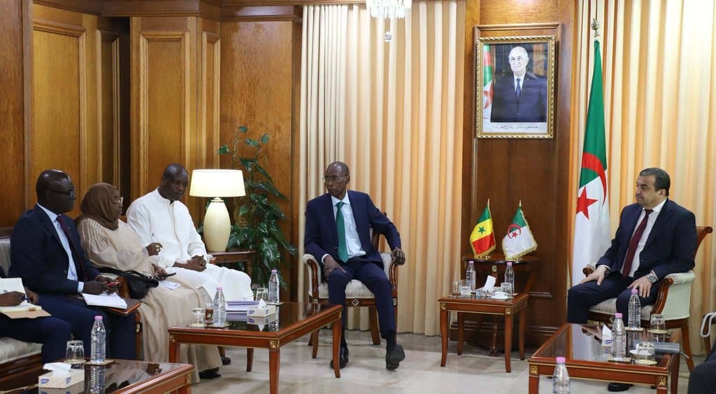 Senegal Interested in Benefiting from Algerian Expertise in Oil Industry Development