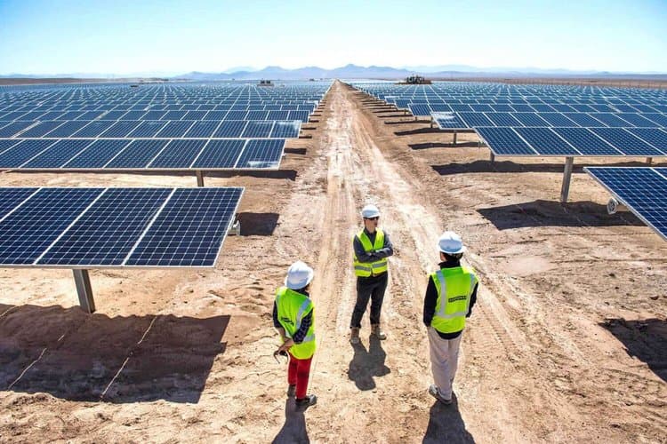 Solar energy: Commissioning of two plants with a total capacity of 400 MW