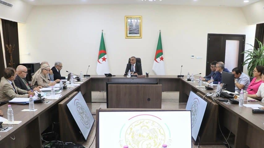 Support for the Algerian-Chinese Company to Enhance Dredging and Port Maintenance Capabilities